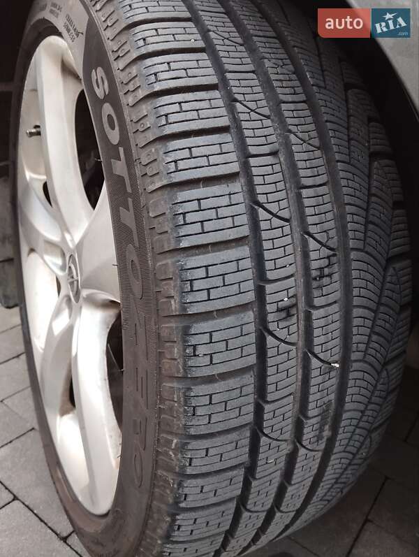 Универсал Opel Astra 2011 в Ровно