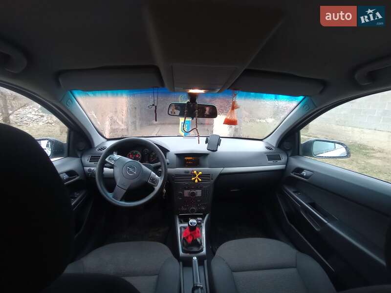 Універсал Opel Astra 2007 в Немирові