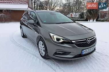 Універсал Opel Astra 2018 в Хмельницькому