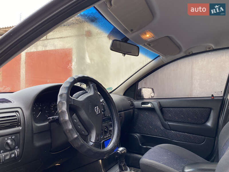 Хэтчбек Opel Astra 2001 в Чорткове