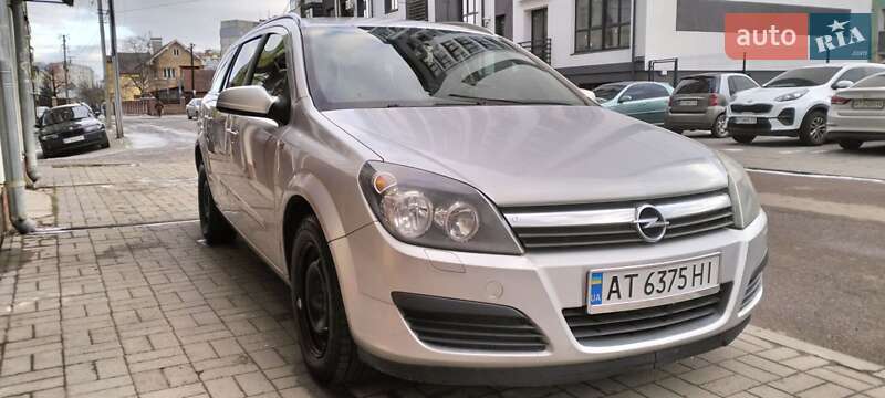 Универсал Opel Astra 2005 в Ивано-Франковске