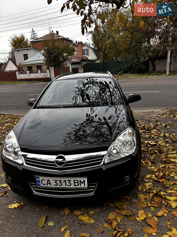 Универсал Opel Astra 2009 в Черкассах