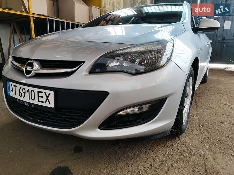 Opel Astra 2013