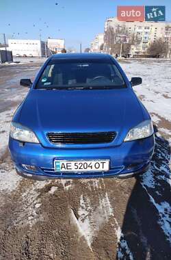 Купе Opel Astra 2002 в Вольногорске