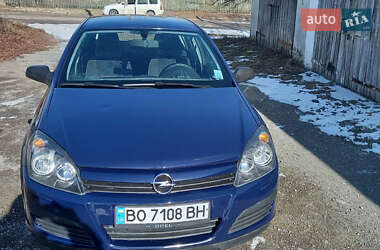 Хэтчбек Opel Astra 2005 в Лановцах