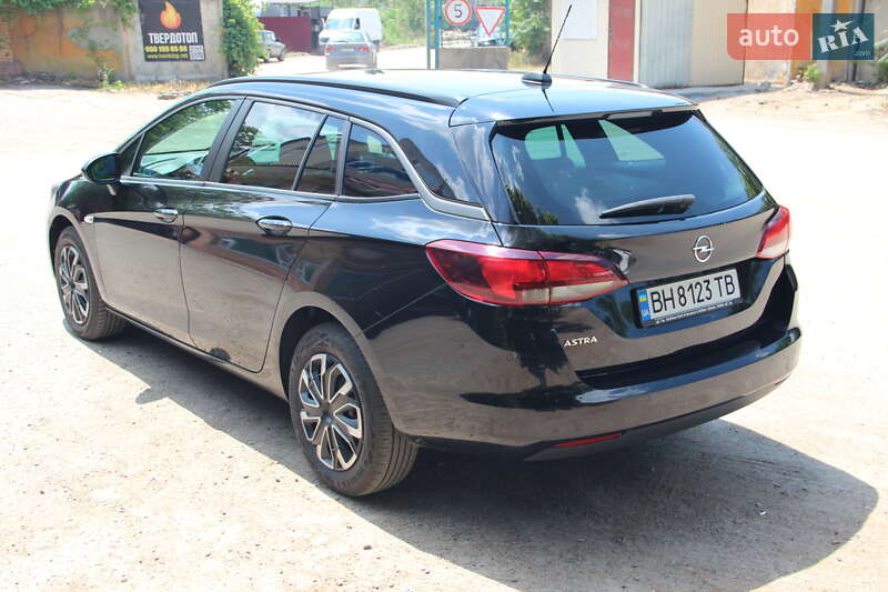 Универсал Opel Astra 2020 в Одессе