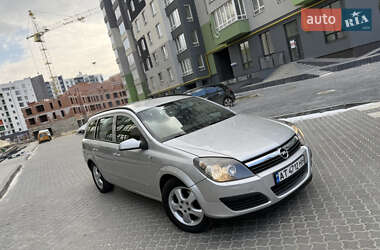 Універсал Opel Astra 2006 в Івано-Франківську