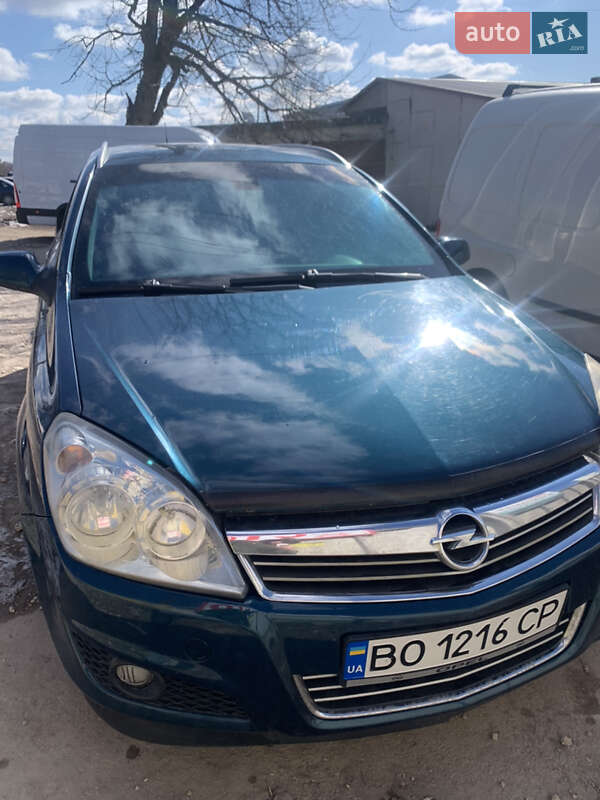 Універсал Opel Astra 2007 в Тернополі
