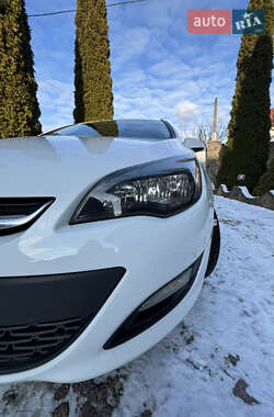 Универсал Opel Astra 2013 в Луцке