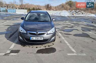 Универсал Opel Astra 2010 в Ирпене