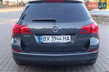 Универсал Opel Astra 2011 в 
