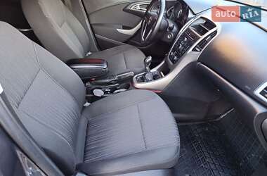 Универсал Opel Astra 2011 в 