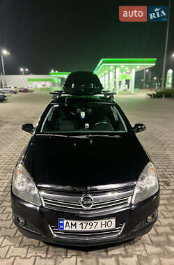 Хэтчбек Opel Astra 2008 в Житомире