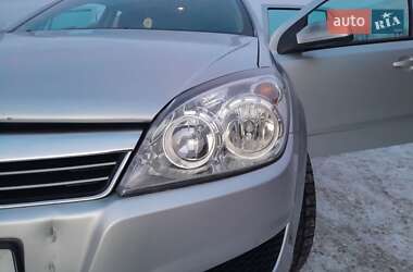 Универсал Opel Astra 2007 в 