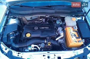 Универсал Opel Astra 2007 в 