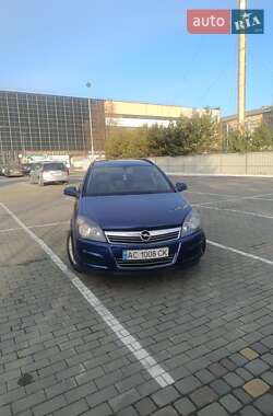 Универсал Opel Astra 2011 в Луцке