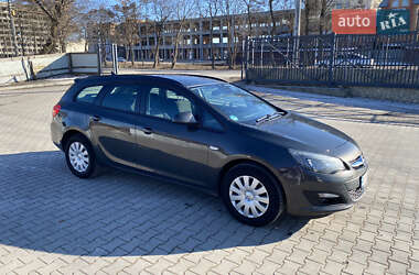 Универсал Opel Astra 2015 в 