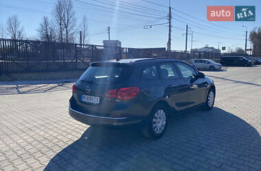 Универсал Opel Astra 2015 в 