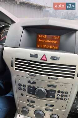 Универсал Opel Astra 2007 в 
