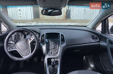 Универсал Opel Astra 2014 в 