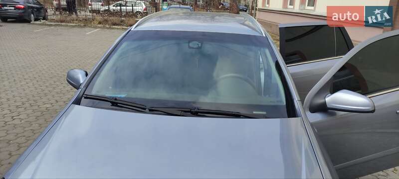 Универсал Opel Astra 2009 в Ивано-Франковске