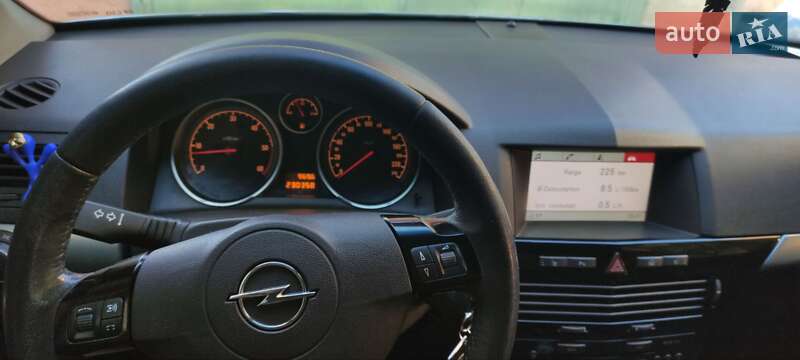 Универсал Opel Astra 2009 в Ивано-Франковске