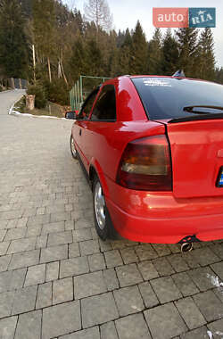 Хэтчбек Opel Astra 1998 в 