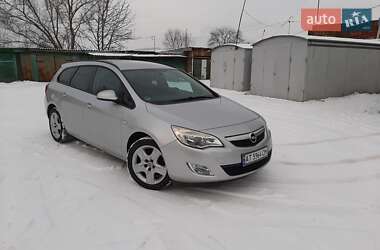 Универсал Opel Astra 2011 в Рогатине