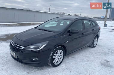 Универсал Opel Astra 2017 в Киеве