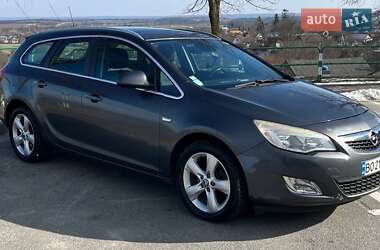 Універсал Opel Astra 2011 в Кременці