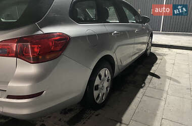 Універсал Opel Astra 2011 в 