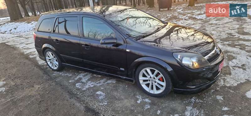Універсал Opel Astra 2006 в Луцьку