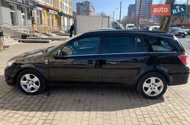 Універсал Opel Astra 2010 в 