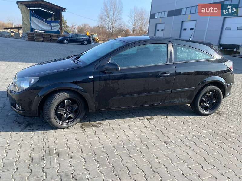 Хэтчбек Opel Astra 2007 в Львове
