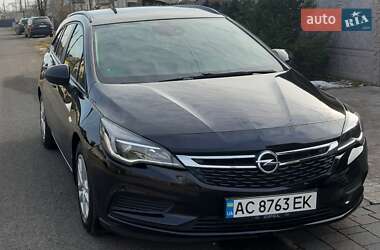 Универсал Opel Astra 2017 в 