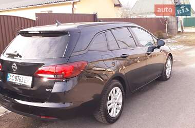 Универсал Opel Astra 2017 в 
