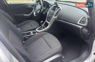 Універсал Opel Astra 2011 в 