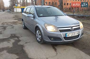 Універсал Opel Astra 2005 в Надвірній