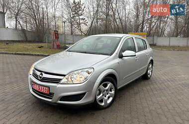 Хетчбек Opel Astra 2008 в Рівному