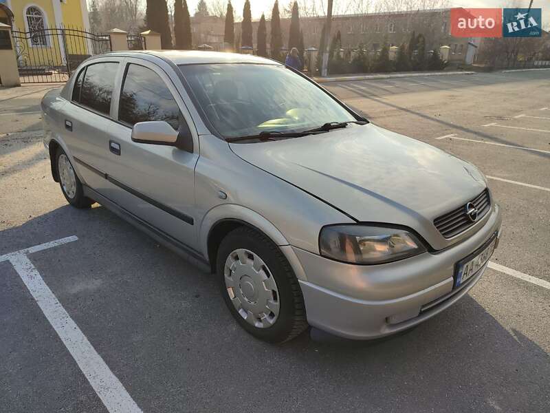Седан Opel Astra 2007 в Киеве
