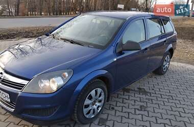 Універсал Opel Astra 2010 в 