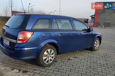 Універсал Opel Astra 2010 в 