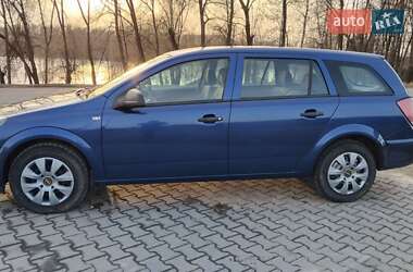 Універсал Opel Astra 2010 в 