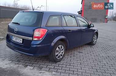 Універсал Opel Astra 2010 в 