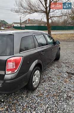 Универсал Opel Astra 2010 в 