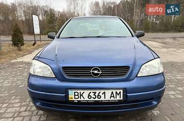 Седан Opel Astra 2008 в Славуте