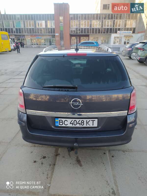 Універсал Opel Astra 2008 в Львові