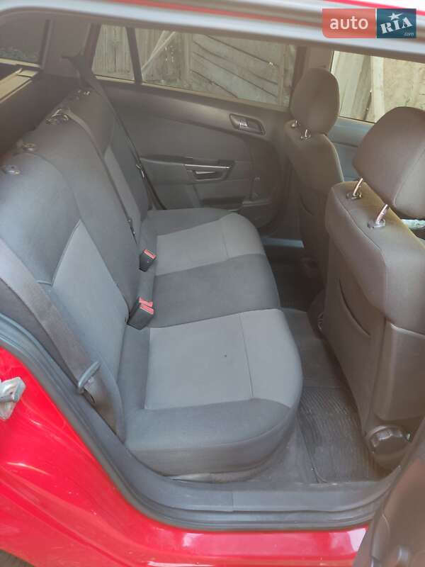 Универсал Opel Astra 2011 в Ивано-Франковске фото 7 Универсал Opel Astra 2011 в Ивано-Франковске