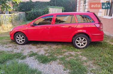 Универсал Opel Astra 2011 в 