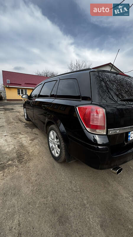 Універсал Opel Astra 2006 в В’язівоку